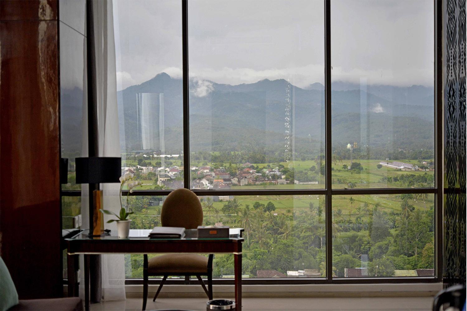 Lombok Astoria Hotel Матарам Номер фото