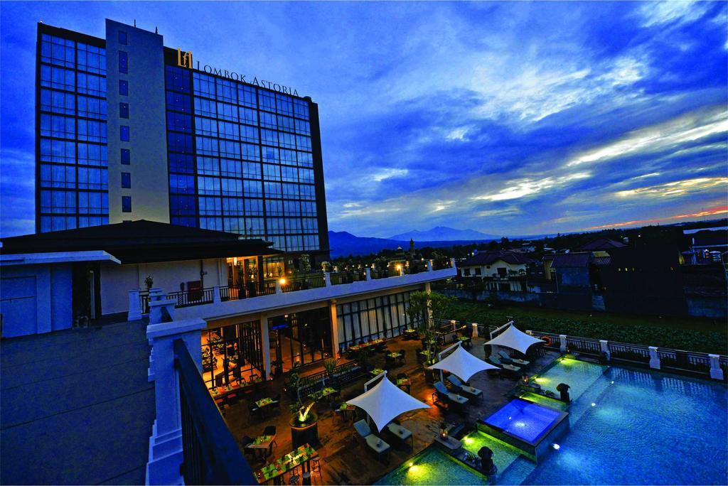 Lombok Astoria Hotel Матарам Екстер'єр фото