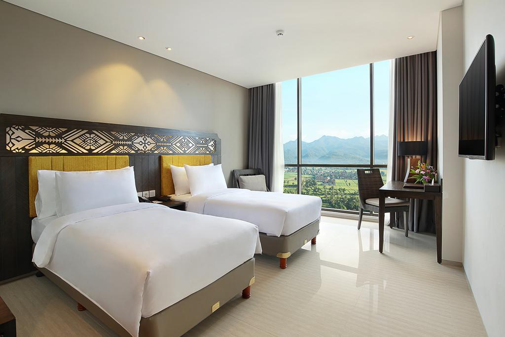 Lombok Astoria Hotel Матарам Номер фото