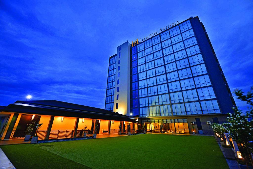 Lombok Astoria Hotel Матарам Екстер'єр фото