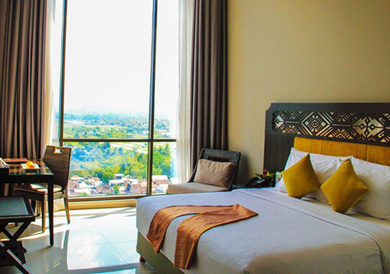 Lombok Astoria Hotel Матарам Екстер'єр фото