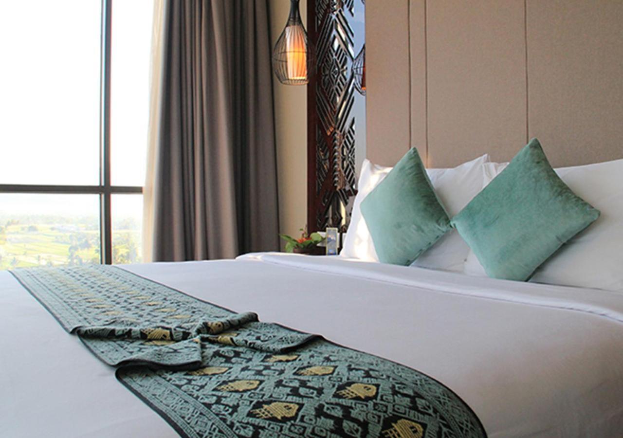 Lombok Astoria Hotel Матарам Екстер'єр фото